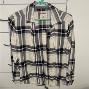 American Eagle Plaid Button-Up Shirt